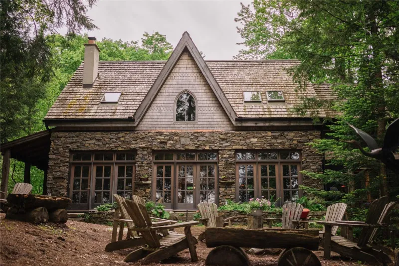 Original daytime photo